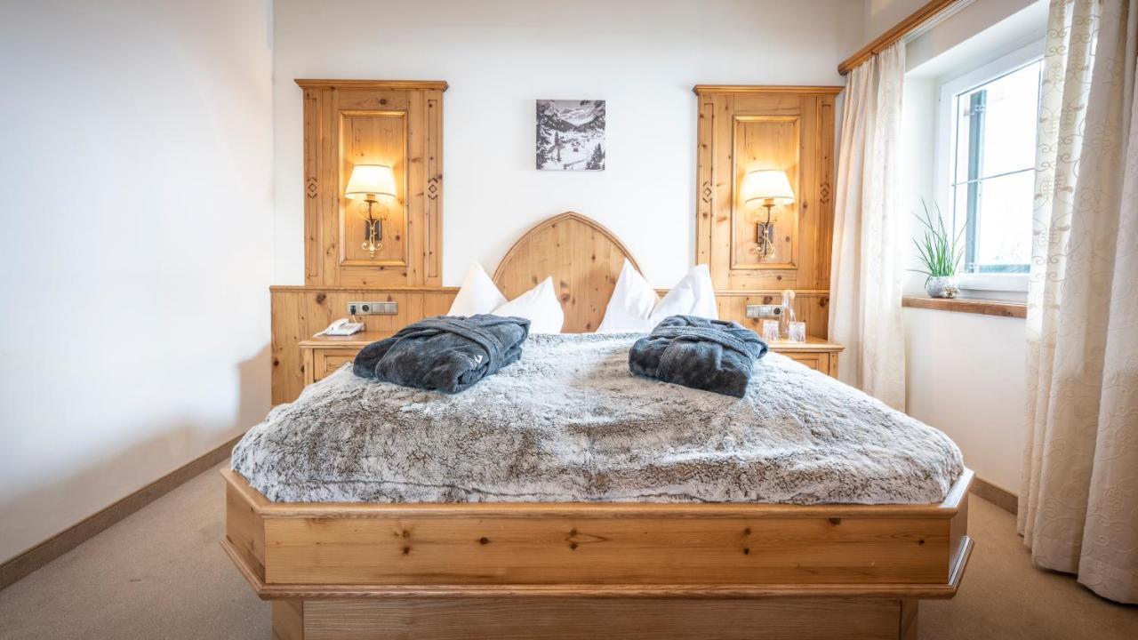 Anthony'S Alpin Hotel Garni Lech am Arlberg Exteriör bild